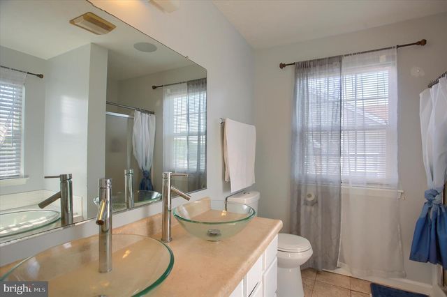 166 COUNTRY RIDGE DR, Red Lion, PA 17356