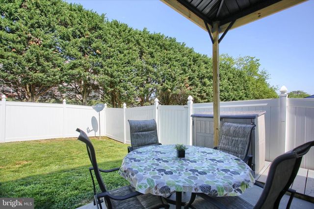 166 COUNTRY RIDGE DR, Red Lion, PA 17356