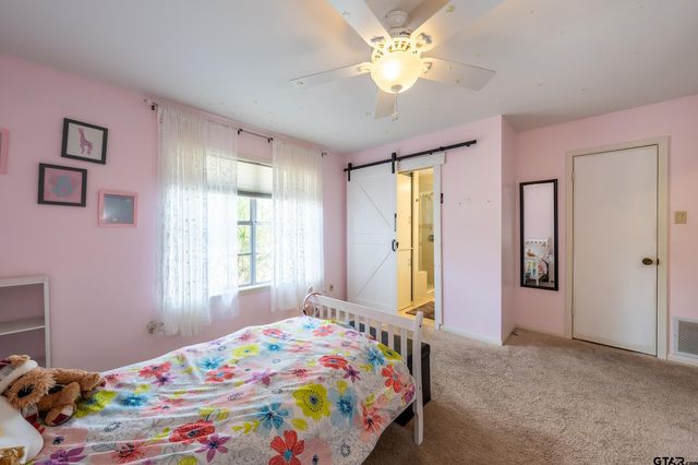 322 N Oleander Street, Grand Saline, TX 75140