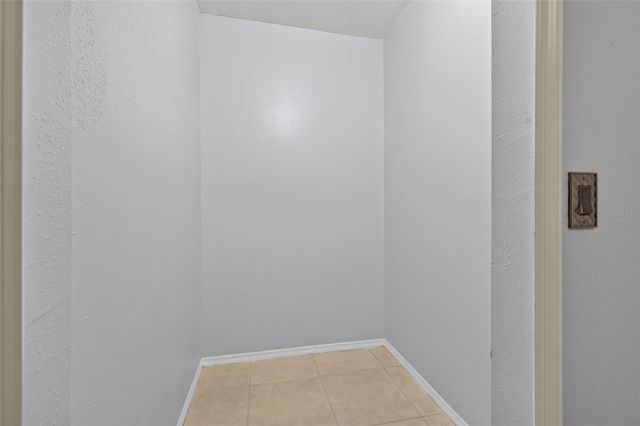 5808 RED CEDAR LANE, Tampa, FL 33625