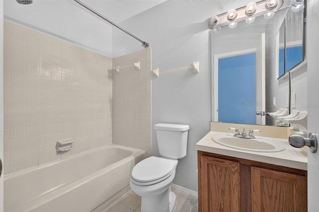 5808 RED CEDAR LANE, Tampa, FL 33625