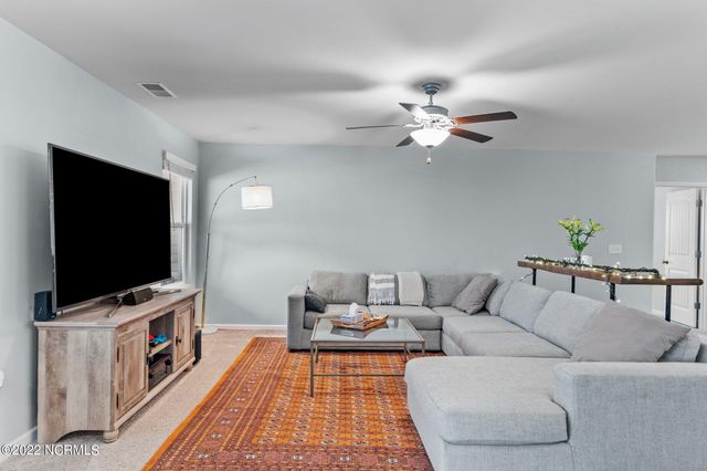 680 Aurora Place, Hampstead, NC 28443