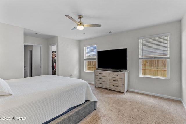 680 Aurora Place, Hampstead, NC 28443