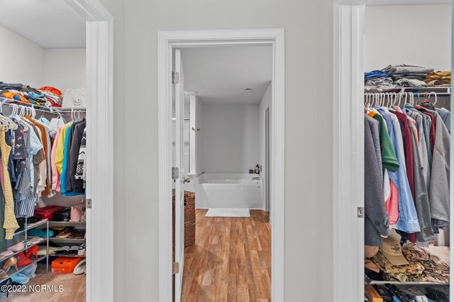 680 Aurora Place, Hampstead, NC 28443