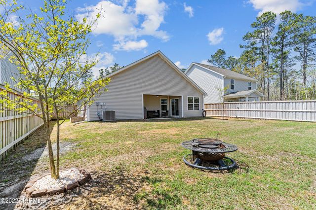 680 Aurora Place, Hampstead, NC 28443