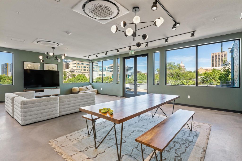 1108 Nueces ST 207, Austin, TX 78701