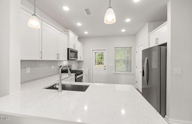 637 Fosterton Cottage Way, Raleigh, NC 27603