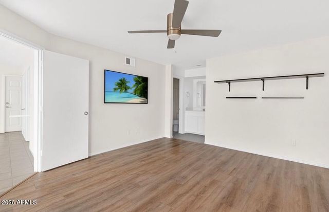 4850 E DESERT COVE Avenue 330, Scottsdale, AZ 85254