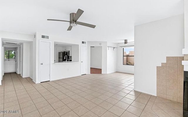 4850 E DESERT COVE Avenue 330, Scottsdale, AZ 85254