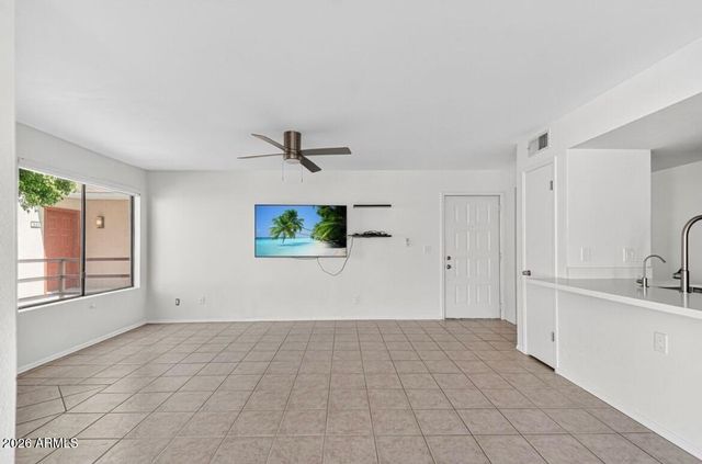 4850 E DESERT COVE Avenue 330, Scottsdale, AZ 85254