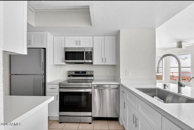 4850 E DESERT COVE Avenue 330, Scottsdale, AZ 85254