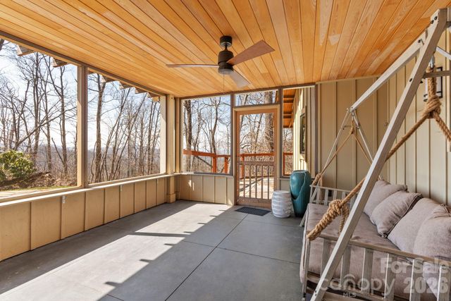 588 Long Branch Road, Swannanoa, NC 28778