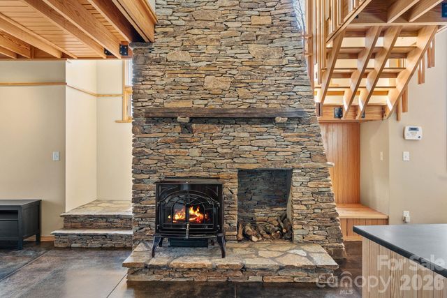 588 Long Branch Road, Swannanoa, NC 28778