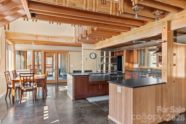 588 Long Branch Road, Swannanoa, NC 28778