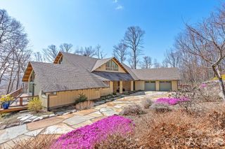 588 Long Branch Road, Swannanoa, NC 28778