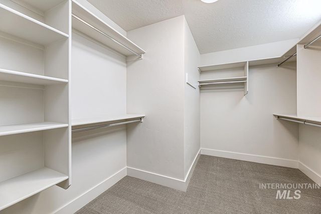 3703 E Cedarhurst Lane, Meridian, ID 83642