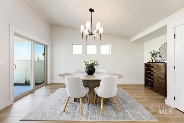 3703 E Cedarhurst Lane, Meridian, ID 83642