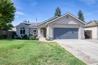 345 W Birch Avenue, Clovis, CA 93611