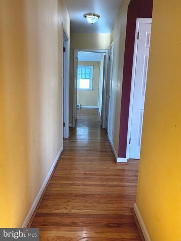 534 BARBARA DR, Norristown, PA 19403