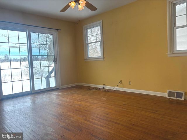 534 BARBARA DR, Norristown, PA 19403