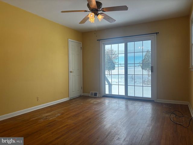 534 BARBARA DR, Norristown, PA 19403