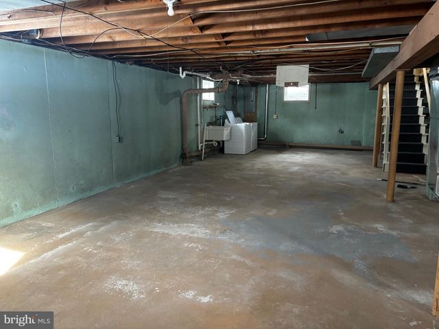 534 BARBARA DR, Norristown, PA 19403