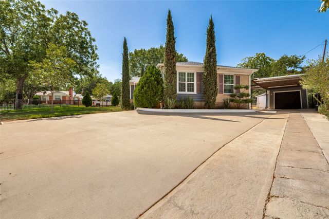 705 Reverchon Drive, Dallas, TX 75211