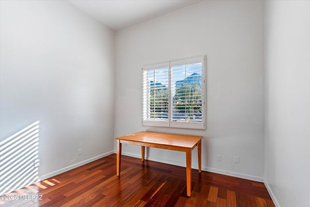 1887 E Buck Ridge Place, Oro Valley, AZ 85737