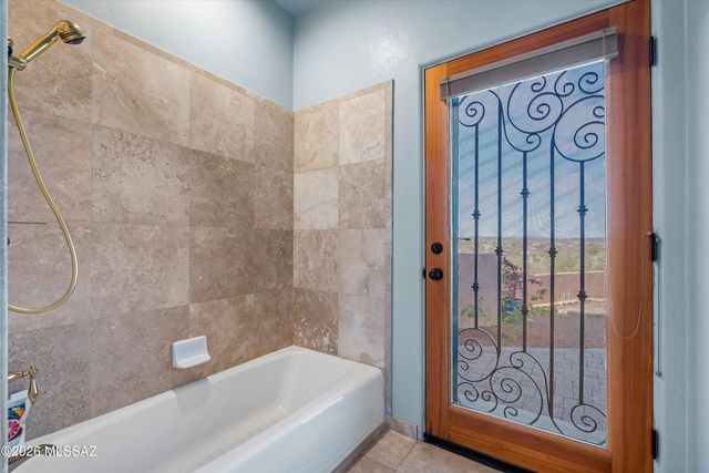 1887 E Buck Ridge Place, Oro Valley, AZ 85737