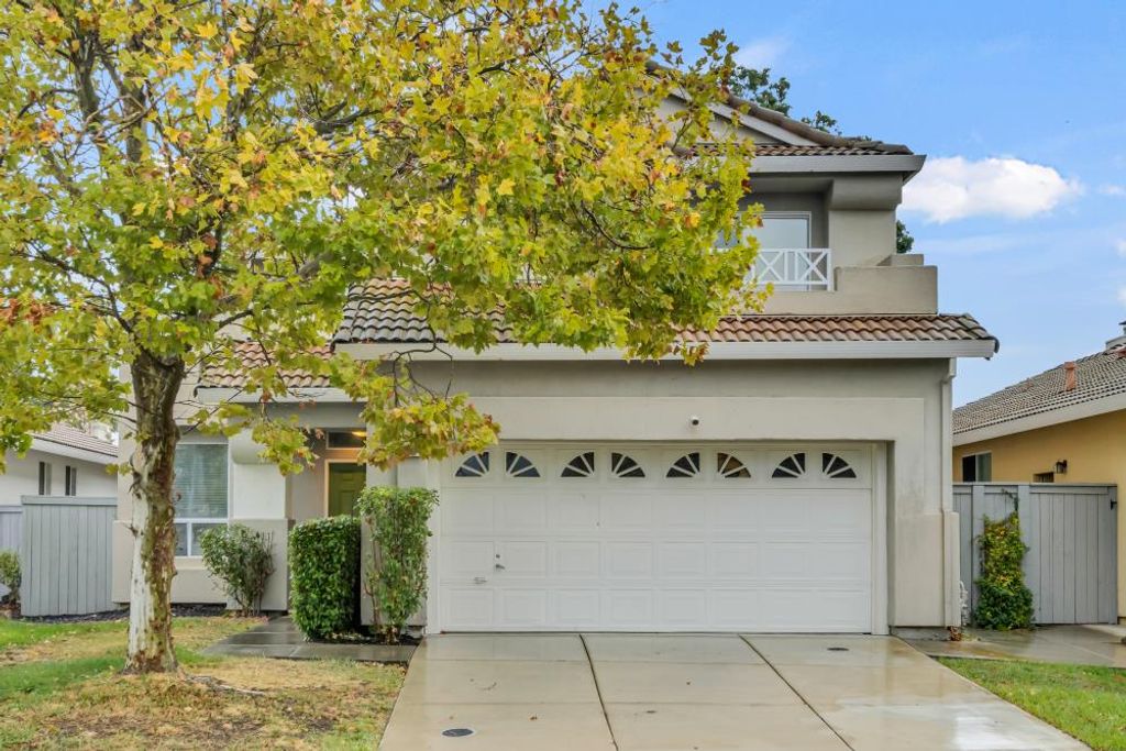 3401 W Island Ct, Elk Grove, CA 95758