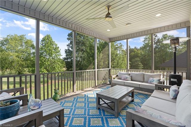 4973 Autumnwood Court, Clemmons, NC 27012