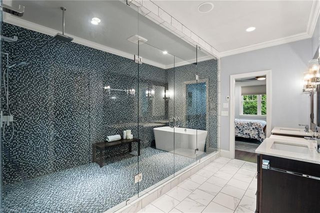 4973 Autumnwood Court, Clemmons, NC 27012