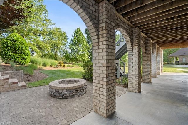 4973 Autumnwood Court, Clemmons, NC 27012