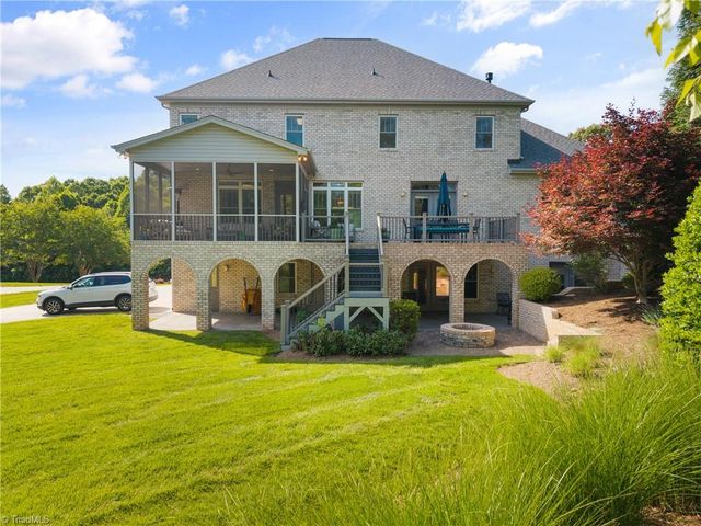 4973 Autumnwood Court, Clemmons, NC 27012