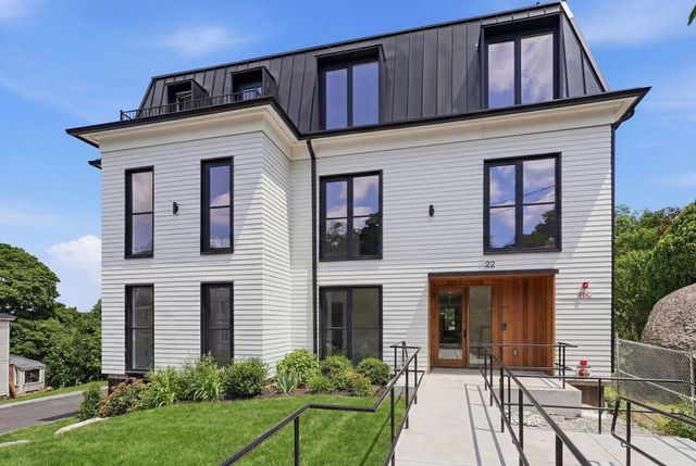22 High Street 13, Boston, MA 02122