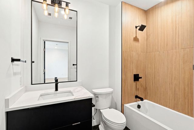 22 High Street 13, Boston, MA 02122