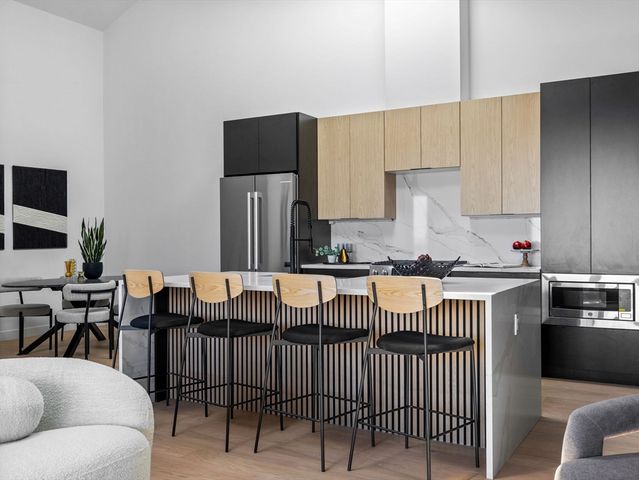 22 High Street 13, Boston, MA 02122