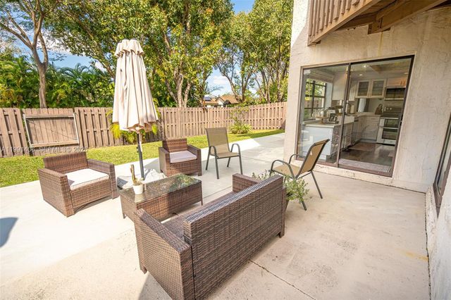 13560 SW 108th St Cir N, Miami, FL 33186