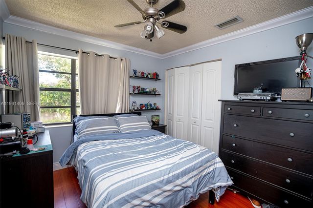 13560 SW 108th St Cir N, Miami, FL 33186