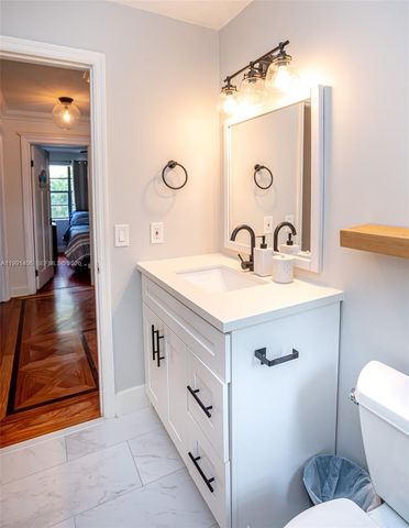 13560 SW 108th St Cir N, Miami, FL 33186