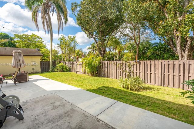 13560 SW 108th St Cir N, Miami, FL 33186