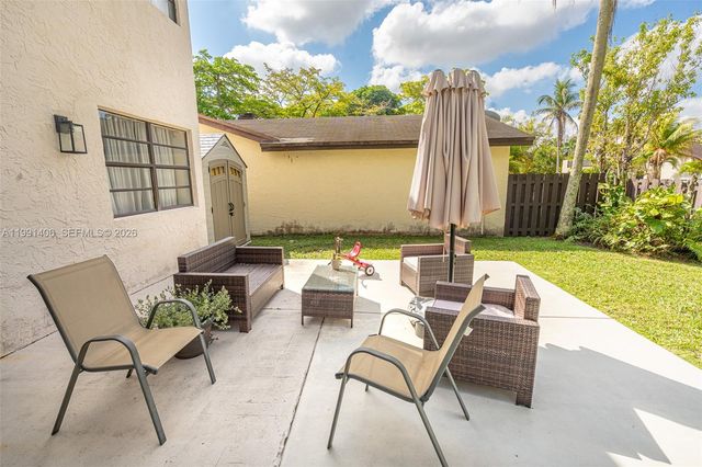 13560 SW 108th St Cir N, Miami, FL 33186