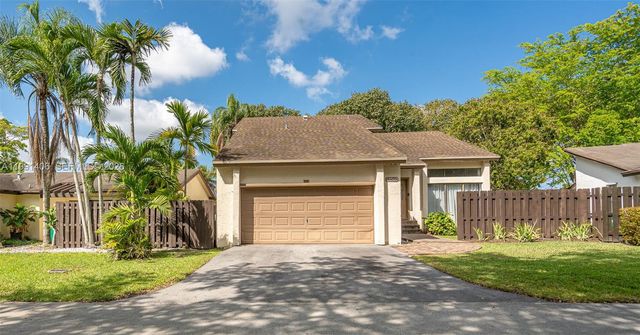 13560 SW 108th St Cir N, Miami, FL 33186