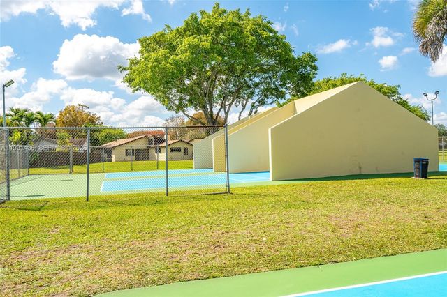 13560 SW 108th St Cir N, Miami, FL 33186