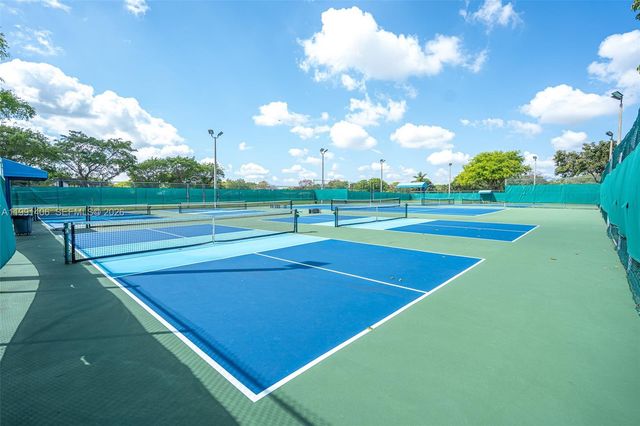 13560 SW 108th St Cir N, Miami, FL 33186