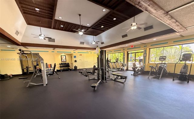 13560 SW 108th St Cir N, Miami, FL 33186