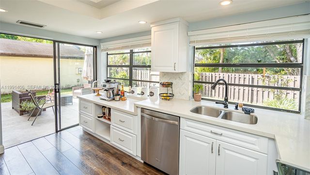 13560 SW 108th St Cir N, Miami, FL 33186