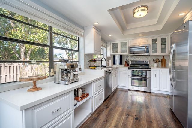 13560 SW 108th St Cir N, Miami, FL 33186