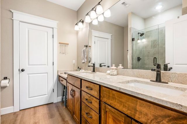 10859 Danny Bryan Road, Prairie Grove, AR 72753