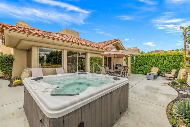 230 Kavenish Drive, Rancho Mirage, CA 92270